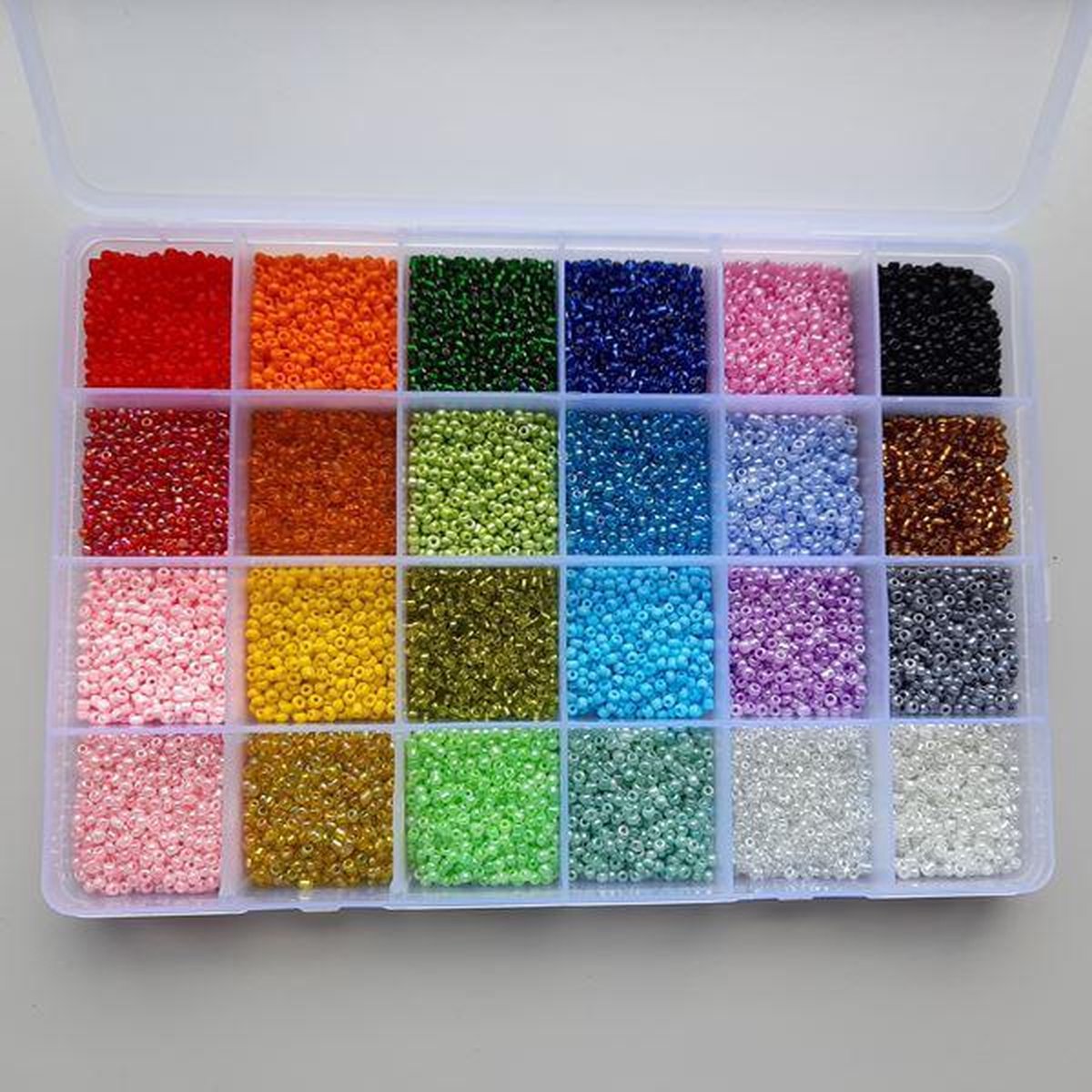 2mm rocailles in handige opbergdoos | 24 kleuren van 12 gram